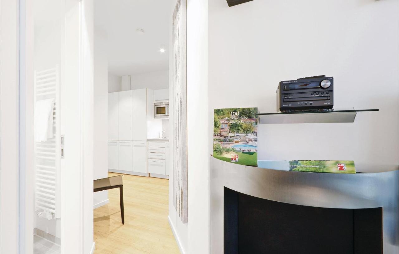 Cozy Apartment In Luebeck Travemuende With Kitchen Buitenkant foto
